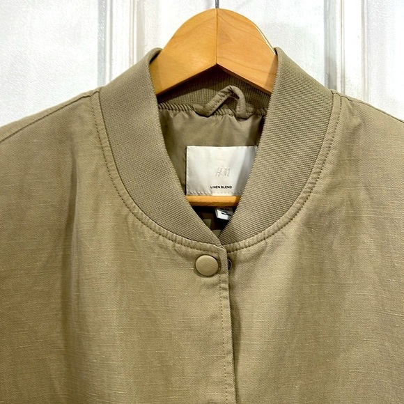 H&M Linen Blend Boxy Fit Snap Front Bomber Jacket in Beige - Small - Picture 3 of 10